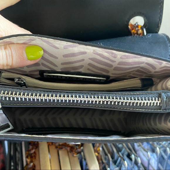 ✨SOLD!✨black & tortoise bag - Picture 9 of 10